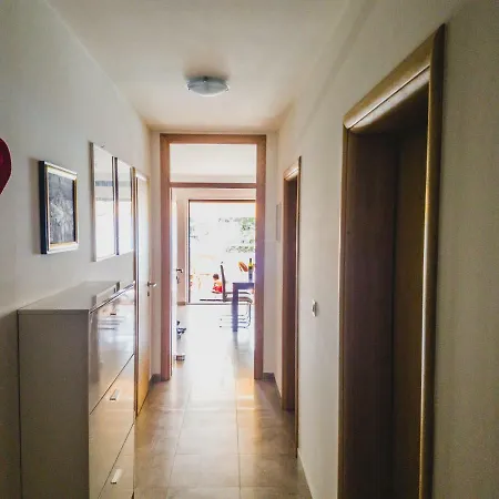 Villa Orka Omišalj Buitenkant foto