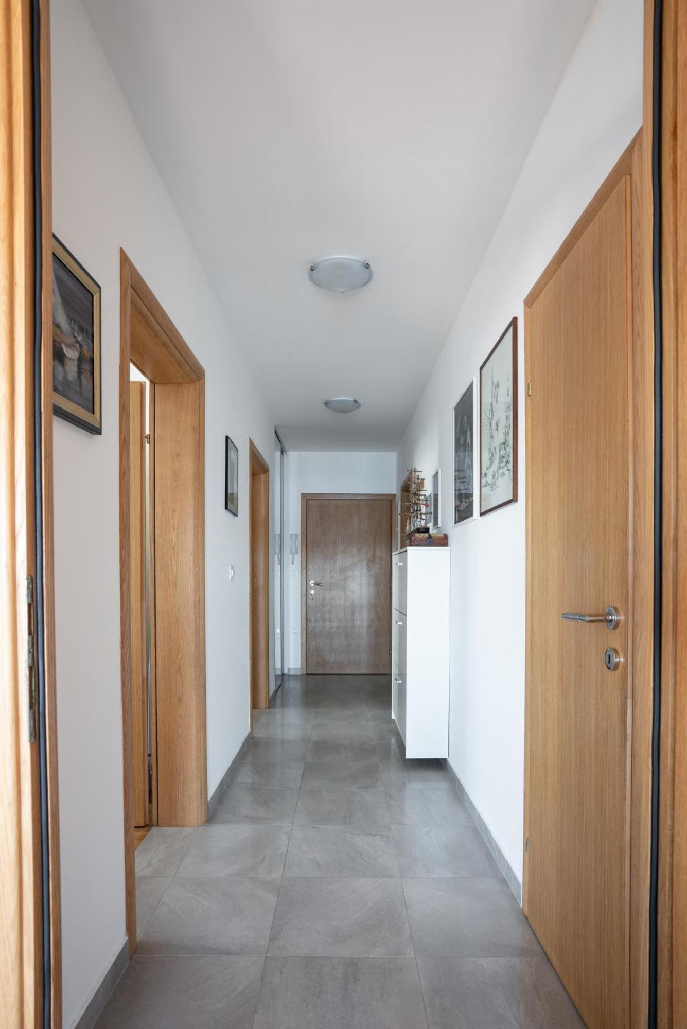 Apartament Orka *