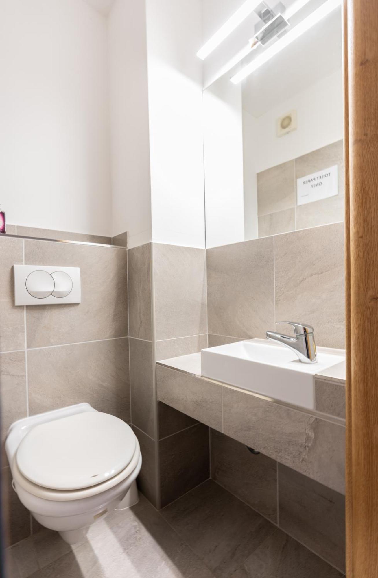 Apartament Orka *