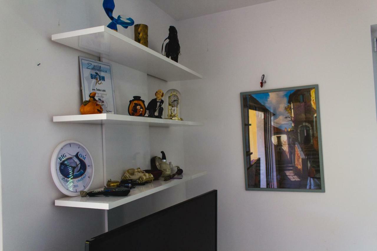 Apartment Orka *