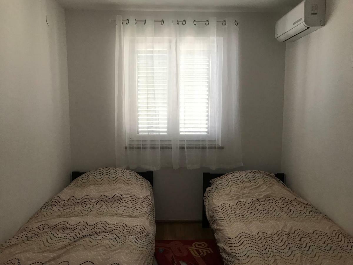Apartment Orka Omisalj